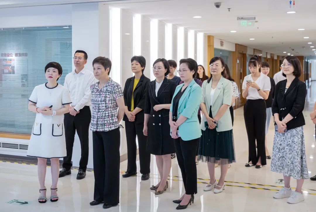 浙江省妇联主席何杏仁莅临康奈调研